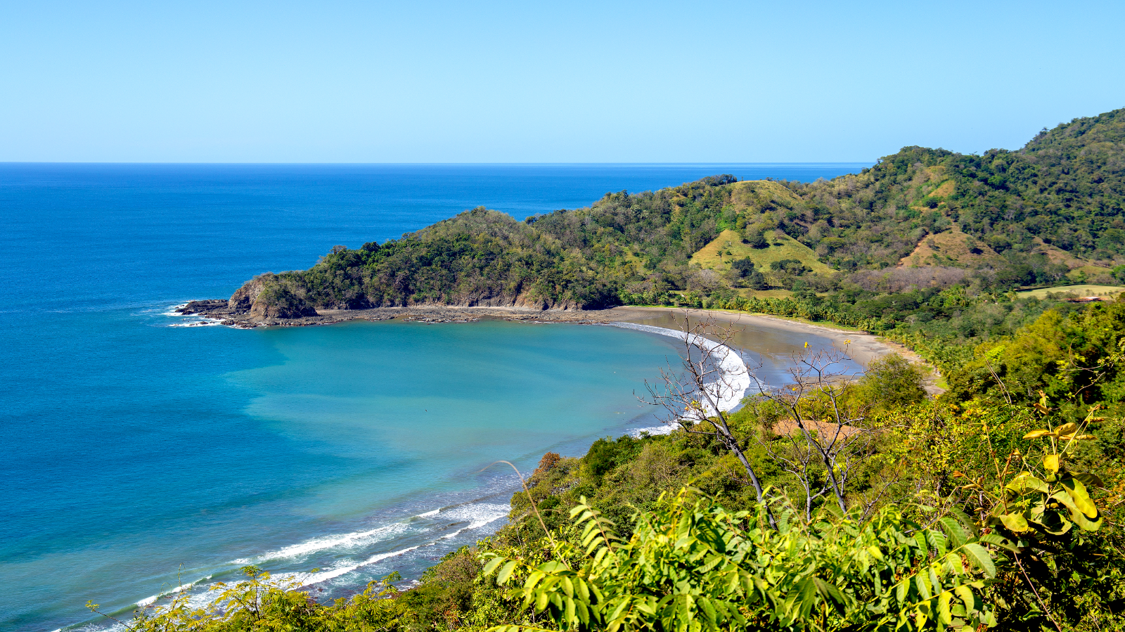  Costa Rica entre Volcanes y Playas